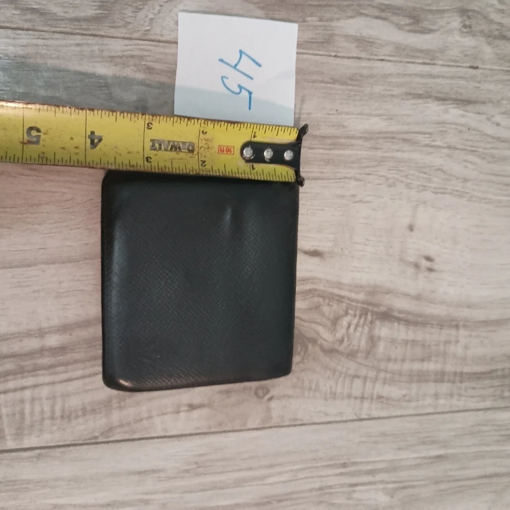 Louis Vuitton Black Taiga Leather Mens Multiple Wallet